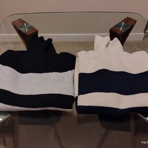 2 Men's Turtleneck Sweaters